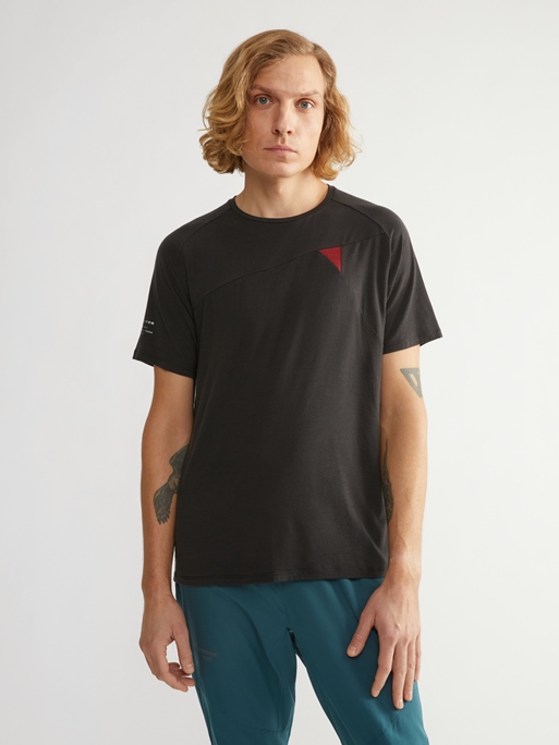 20635M01 - Fafne S/S Tee M's - Raven